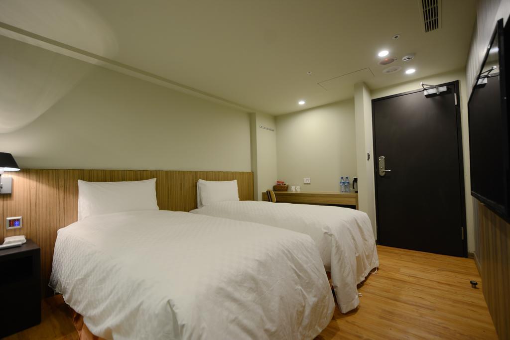 Smile Inn - Taipei Main Station Номер фото
