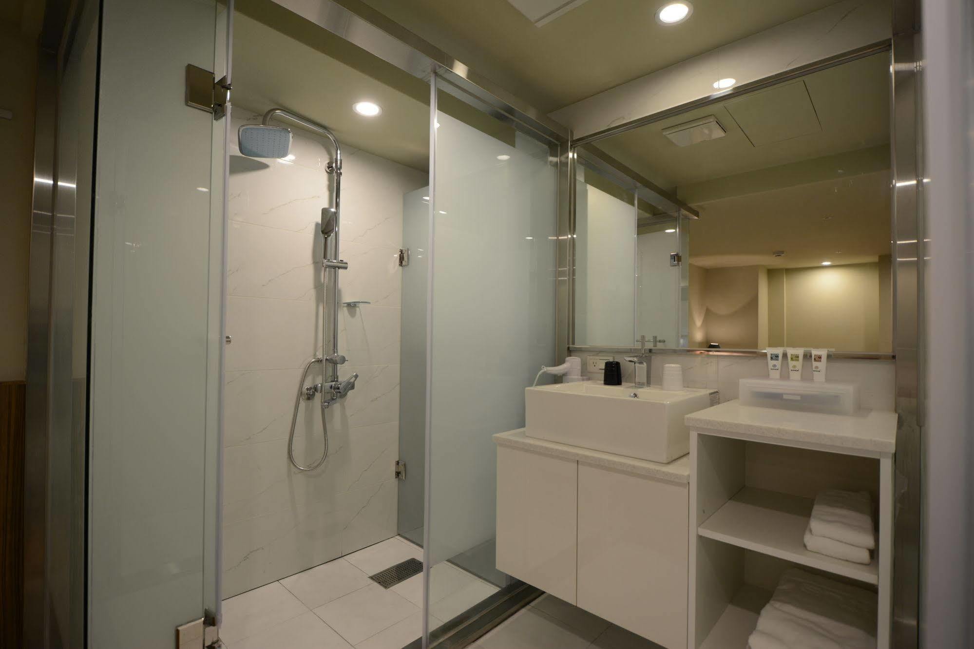 Smile Inn - Taipei Main Station Экстерьер фото