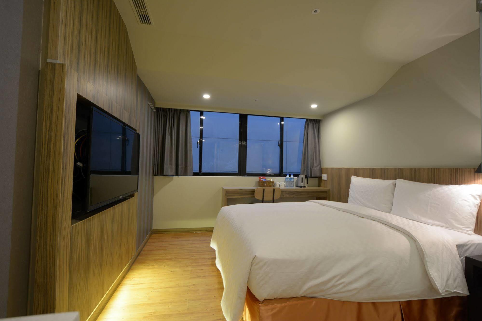 Smile Inn - Taipei Main Station Экстерьер фото