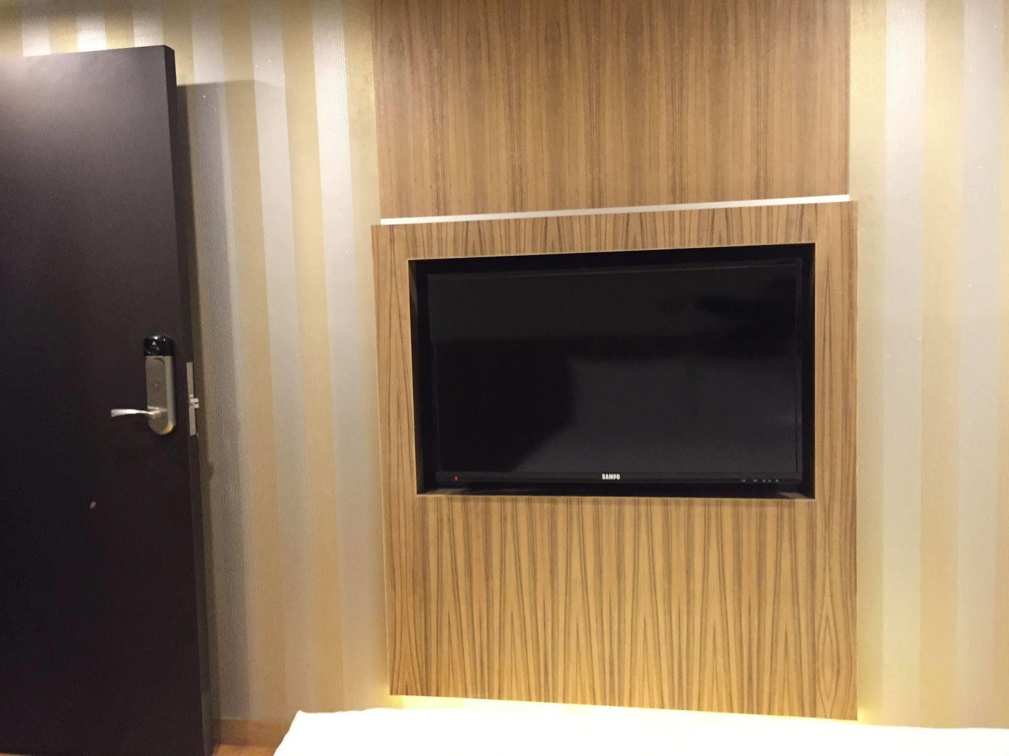 Smile Inn - Taipei Main Station Экстерьер фото
